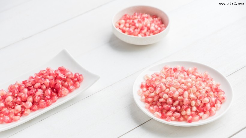 掰开的石榴图片