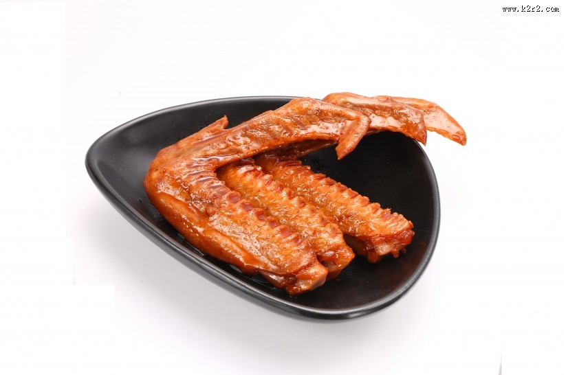 吮指美味的卤鸭翅图片