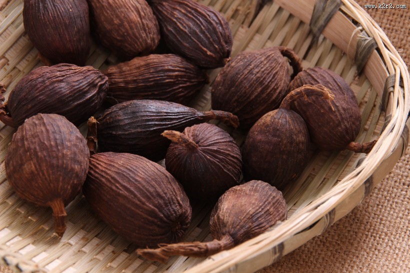 褐色的草果图片