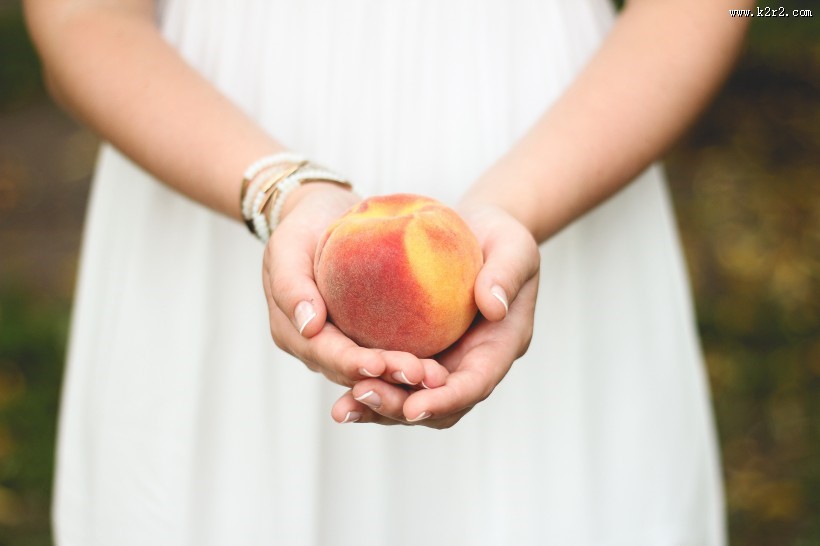 好吃的桃子图片