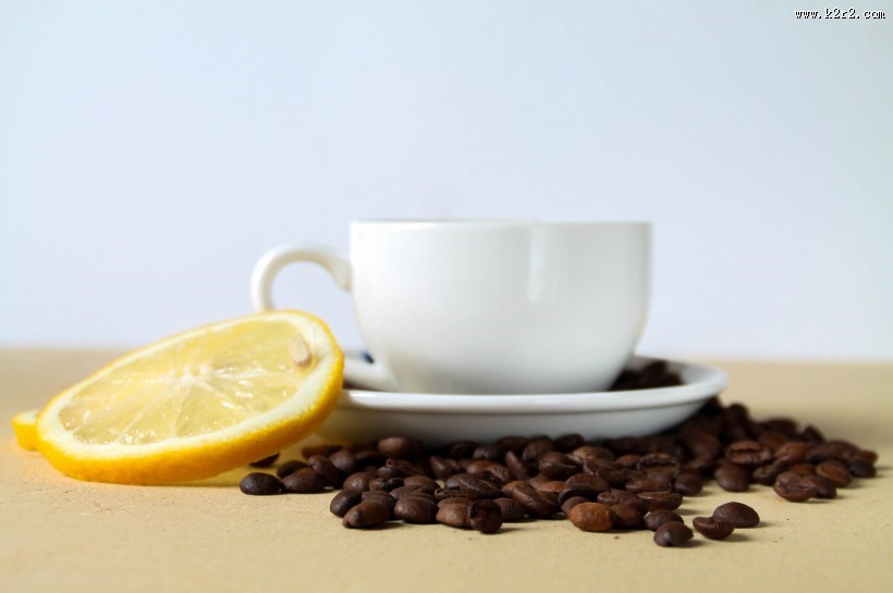 黑色的咖啡豆图片