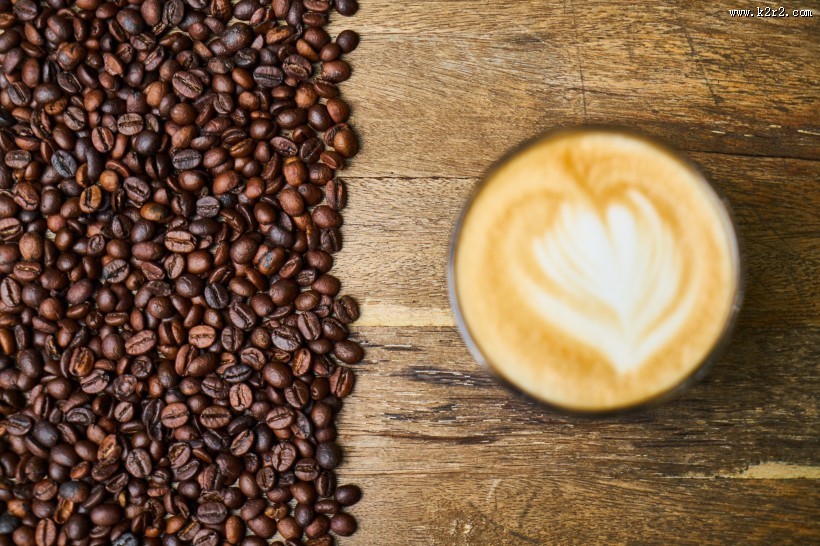 醇香浓厚的咖啡豆图片