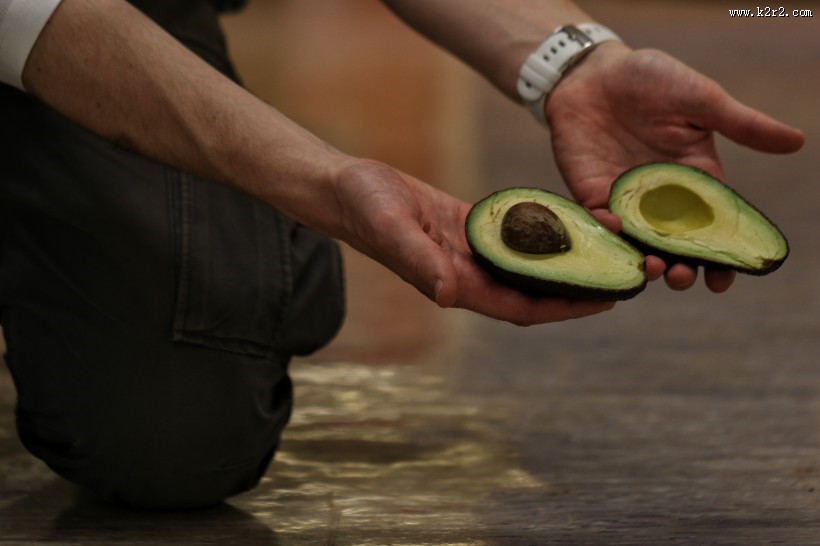 新鲜的牛油果图片