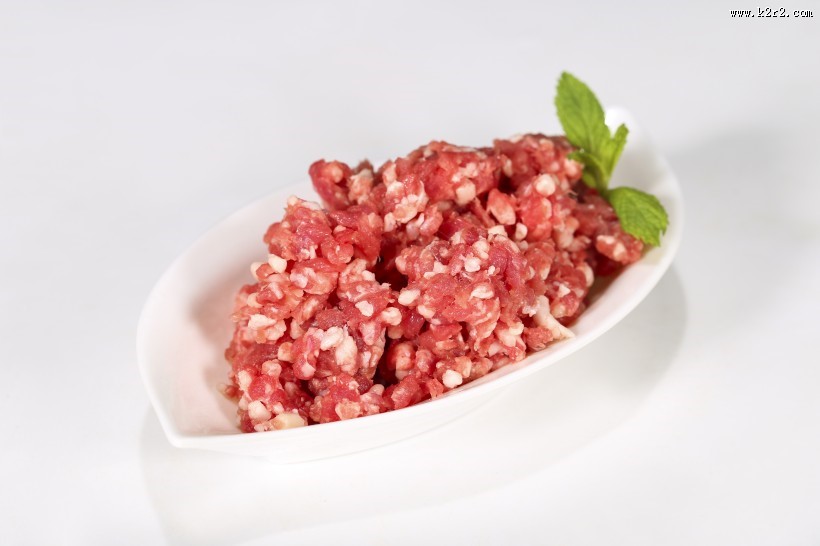 红色切碎的牛肉馅图片