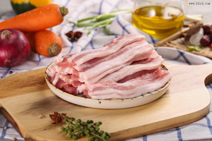 肥瘦相间的五花肉图片