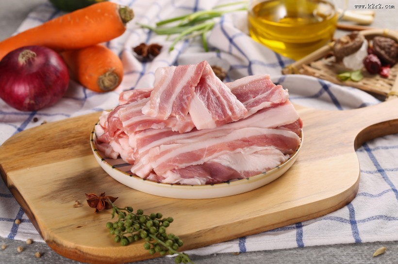 肥瘦相间的五花肉图片