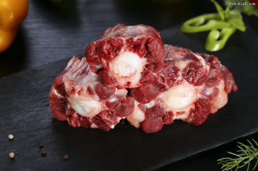 营养好吃牛尾骨图片