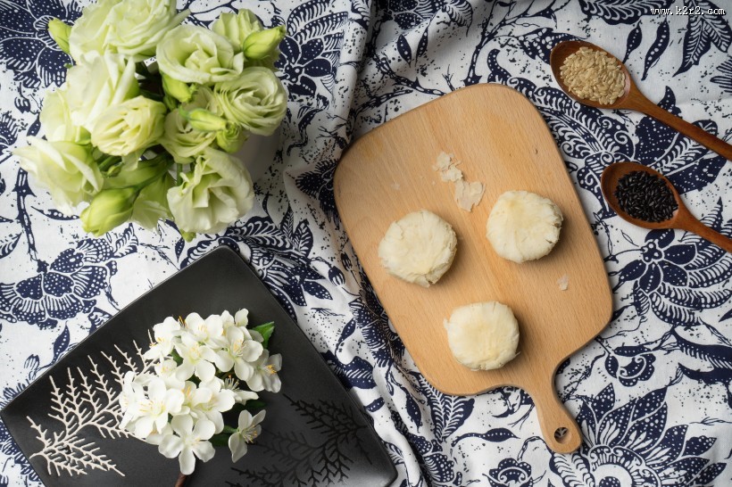 美味香甜的月饼图片