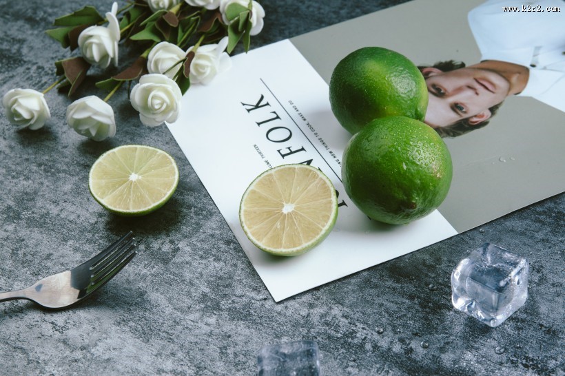 清凉的夏日柠檬图片