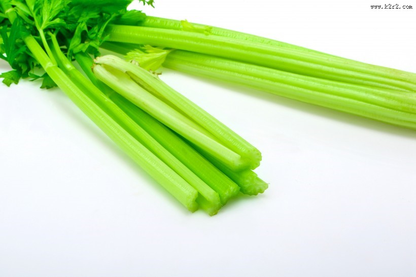 绿色有机芹菜图片