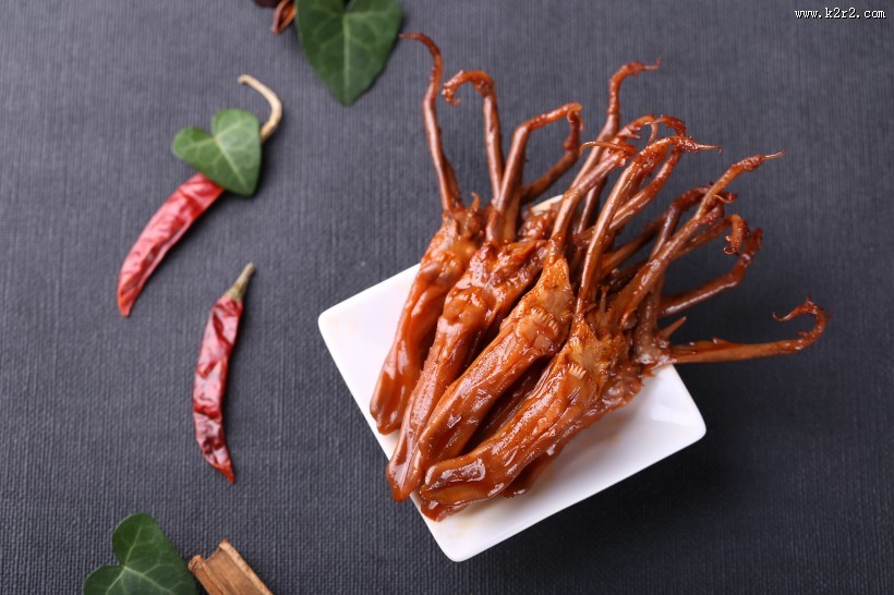 美味好吃的零食鸭货（鸭头,鸭舌,鸭翅）图片