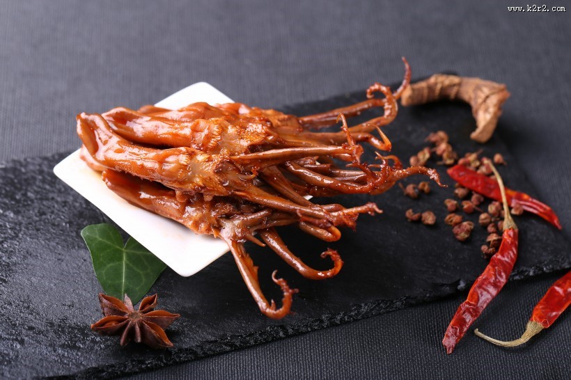 美味好吃的零食鸭货（鸭头,鸭舌,鸭翅）图片