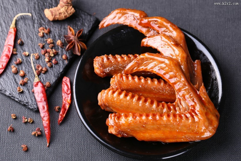 美味好吃的零食鸭货（鸭头,鸭舌,鸭翅）图片