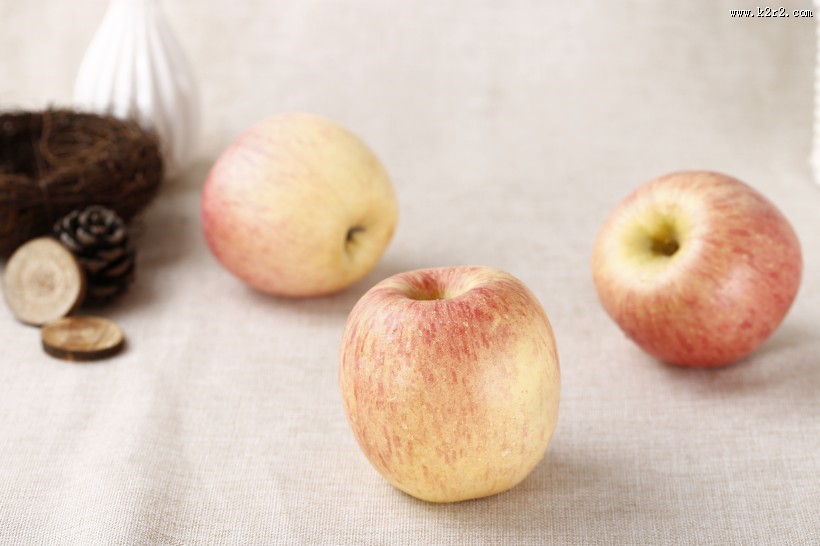 脆甜美味的苹果图片