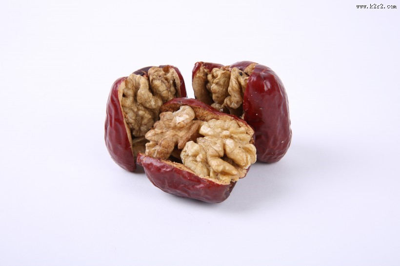好吃的红枣加核桃图片
