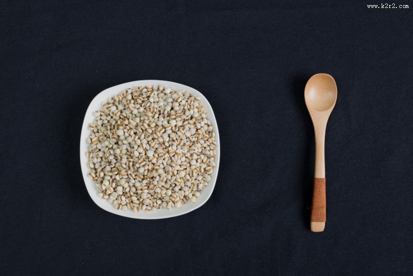 颗粒饱满的薏米图片