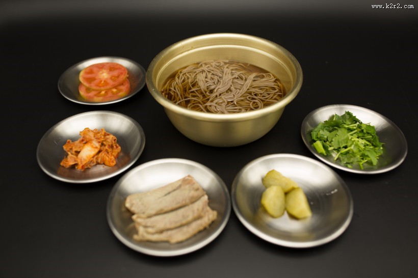 美味好吃的朝鲜冷面图片