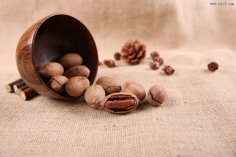 坚果零食碧根果图片