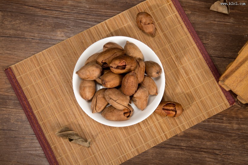 坚果零食碧根果图片