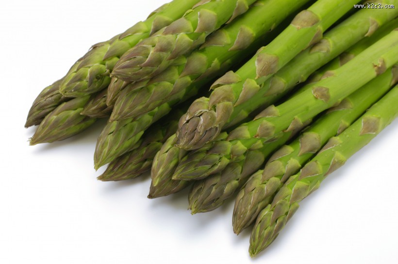 新鲜嫩绿的竹笋图片