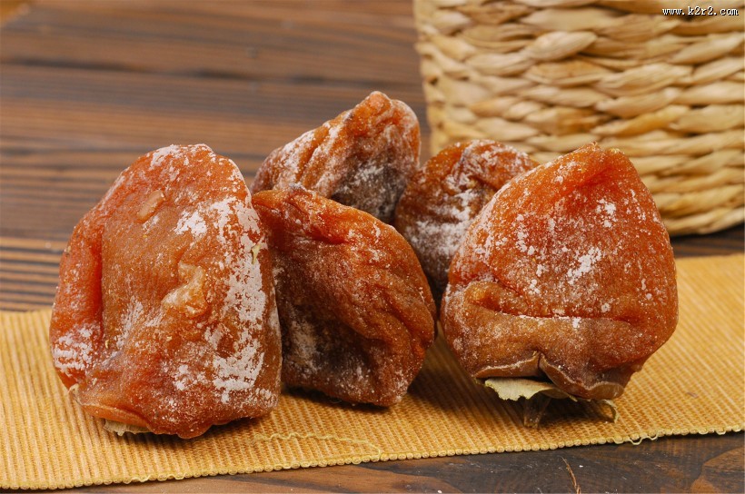 甜蜜好吃的柿饼图片