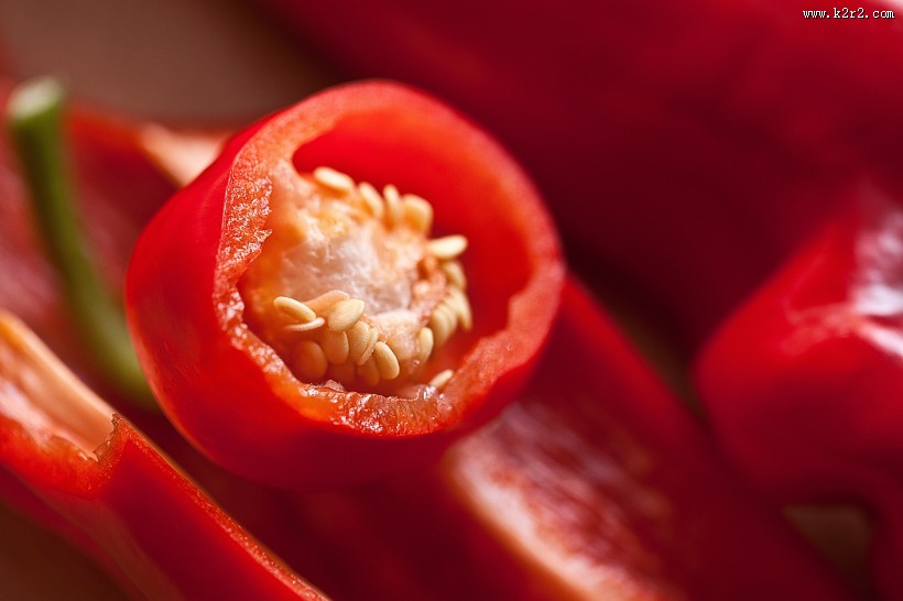 鲜红的辣椒图片