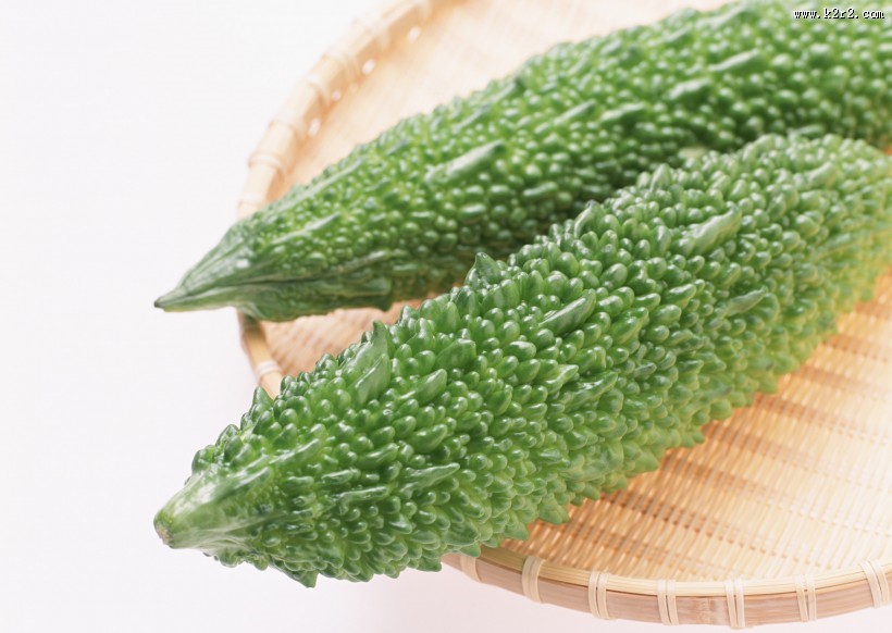 清爽健康的苦瓜图片