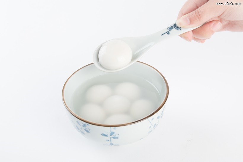 白色汤圆图片