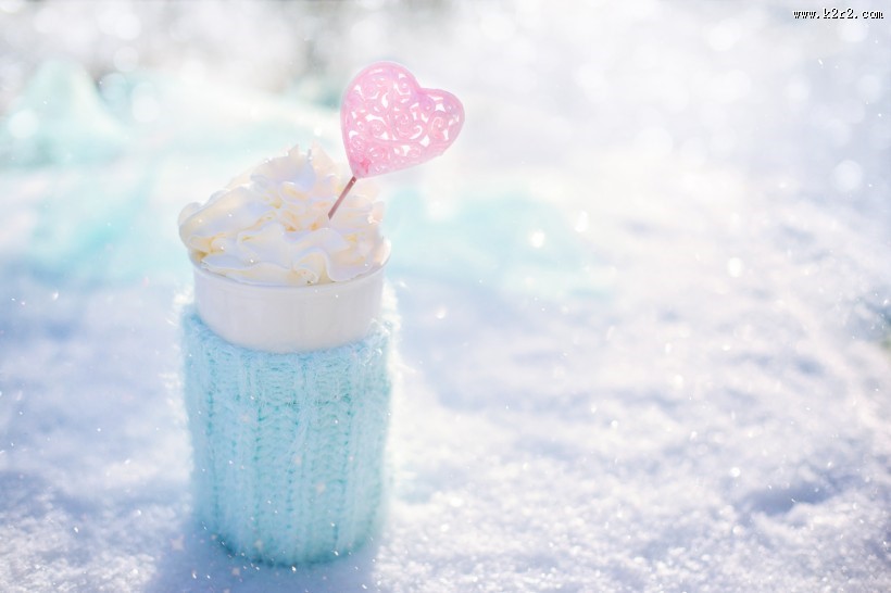 好吃好看的彩色冰激凌图片