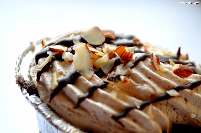 好吃好看的彩色冰激凌图片