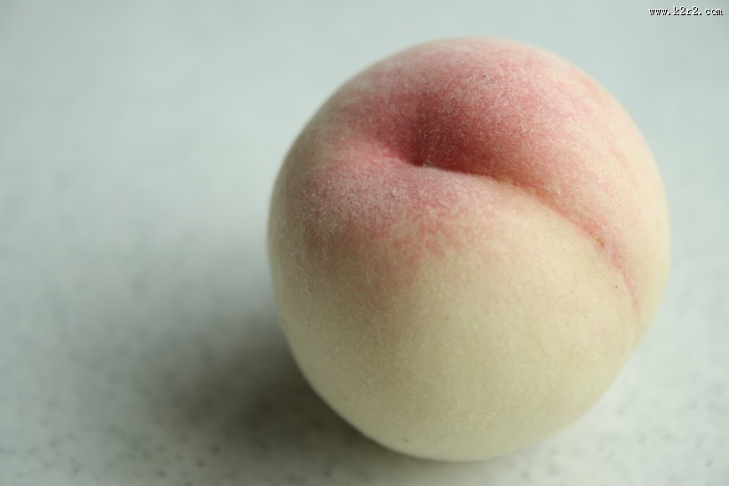 新鲜好吃的水蜜桃图片