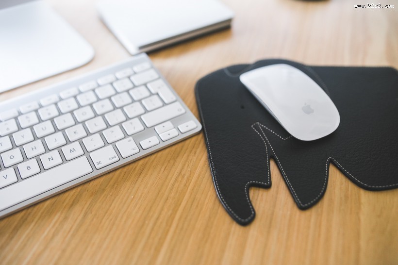 白色的无线苹果鼠标图片大全