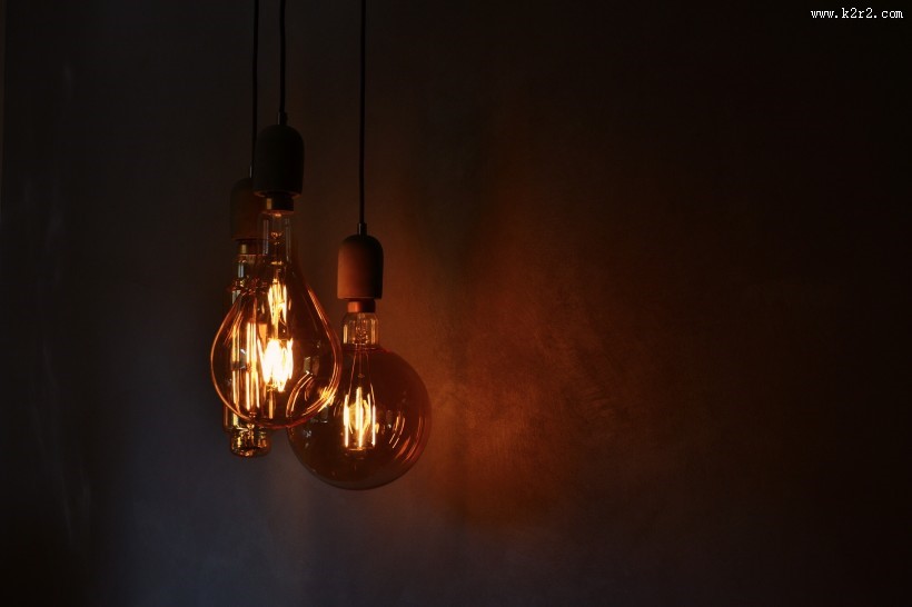 灯泡的特写图片