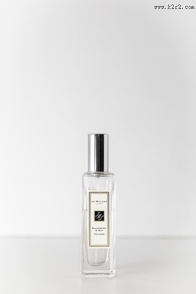 不同品牌的香水图片大全