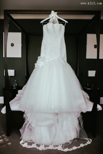 纯白的婚纱图片