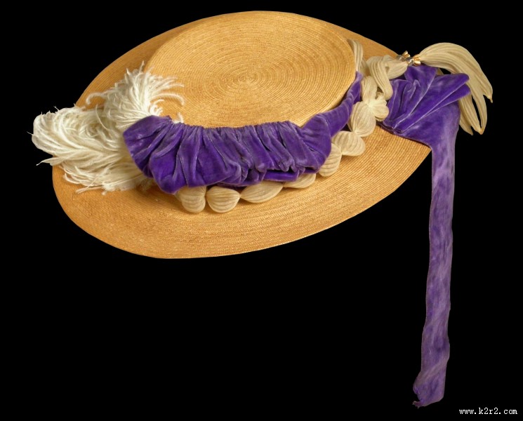 夏季出游必备的遮阳草帽图片