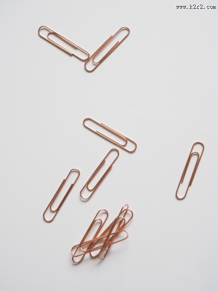 夹文件的回形针和纸夹子的图片