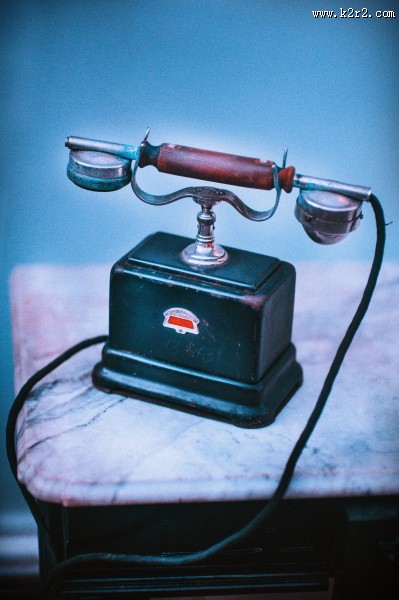 怀旧的老式电话机图片