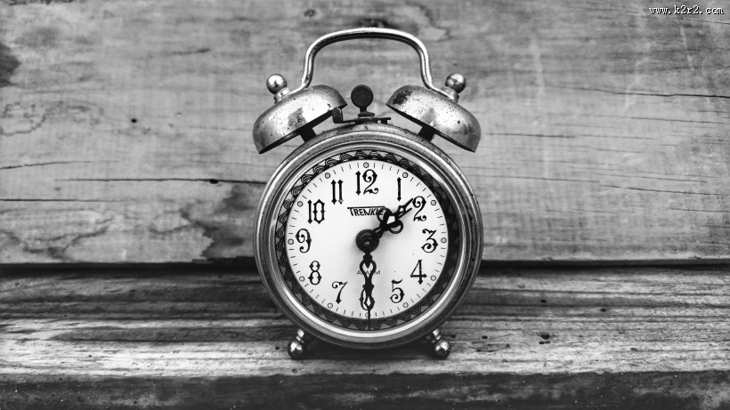 各种款式的闹钟图片