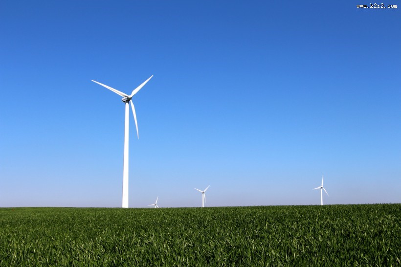 原野上高大的风车图片