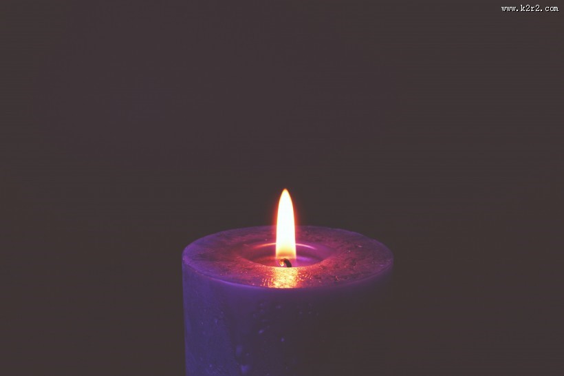 燃烧的蜡烛图片