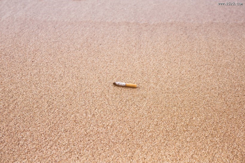 燃烧的香烟图片