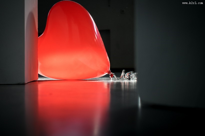 红色心形气球图片