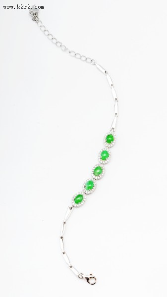 漂亮贵重的玉石项链图片