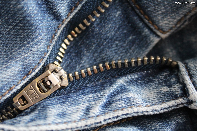 做工精良的牛仔裤图片