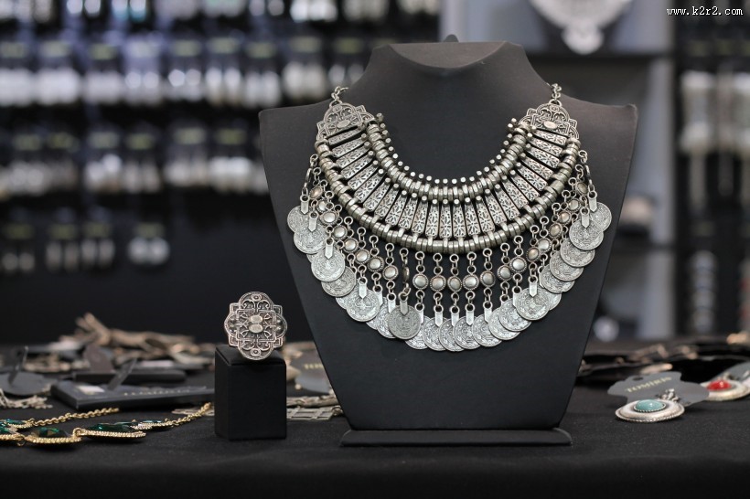 异域风情首饰图片