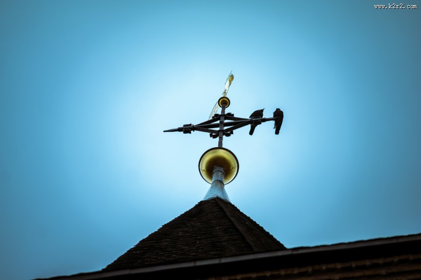 屋顶上的风向标图片