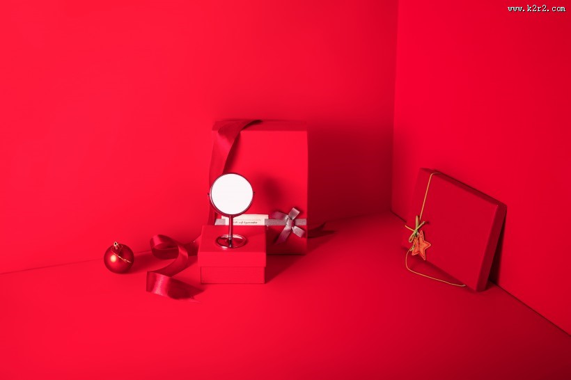 喜庆的红色礼品盒图片