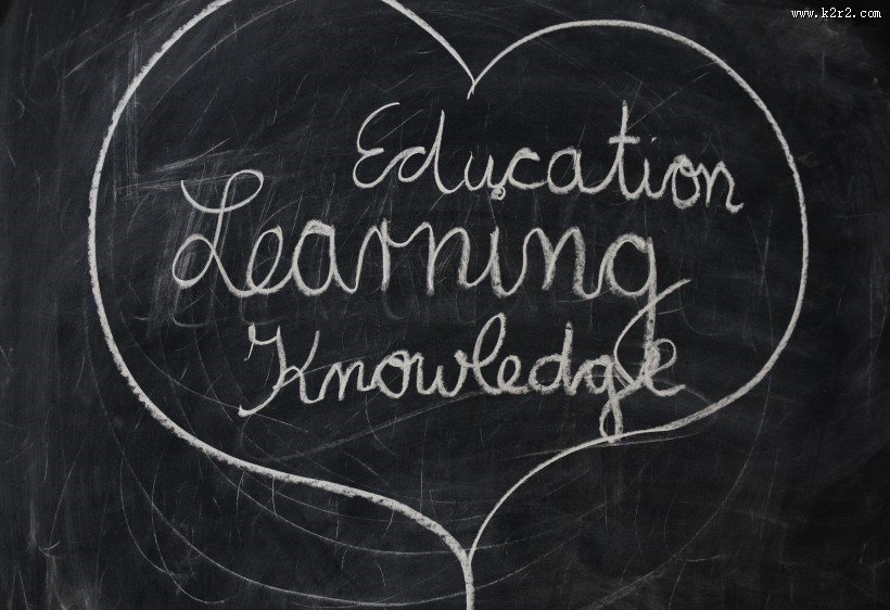 写有英文字母的黑板图片大全