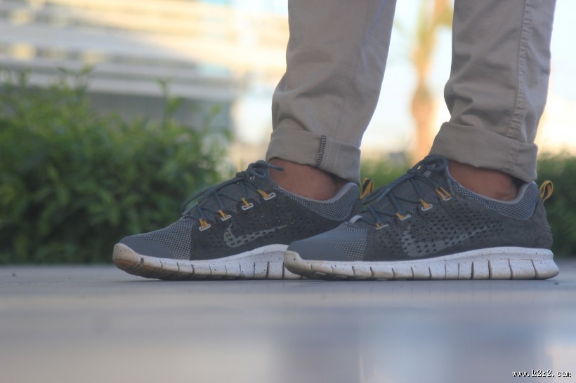 耐克品牌运动鞋图片